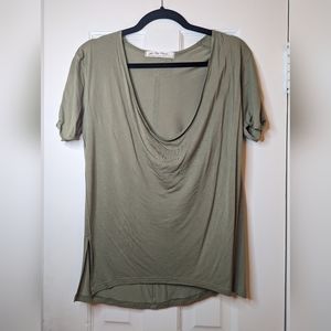 Free people army green flowy tee size xs